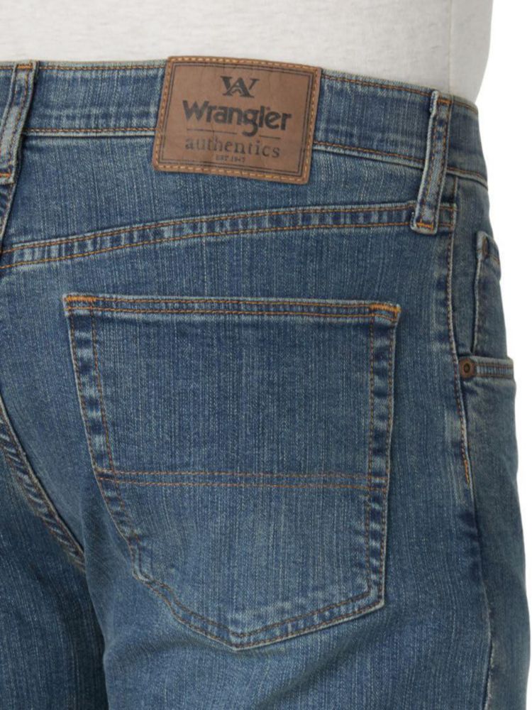 Jeans Wrangler Authentics 38W x 30L Pizarra