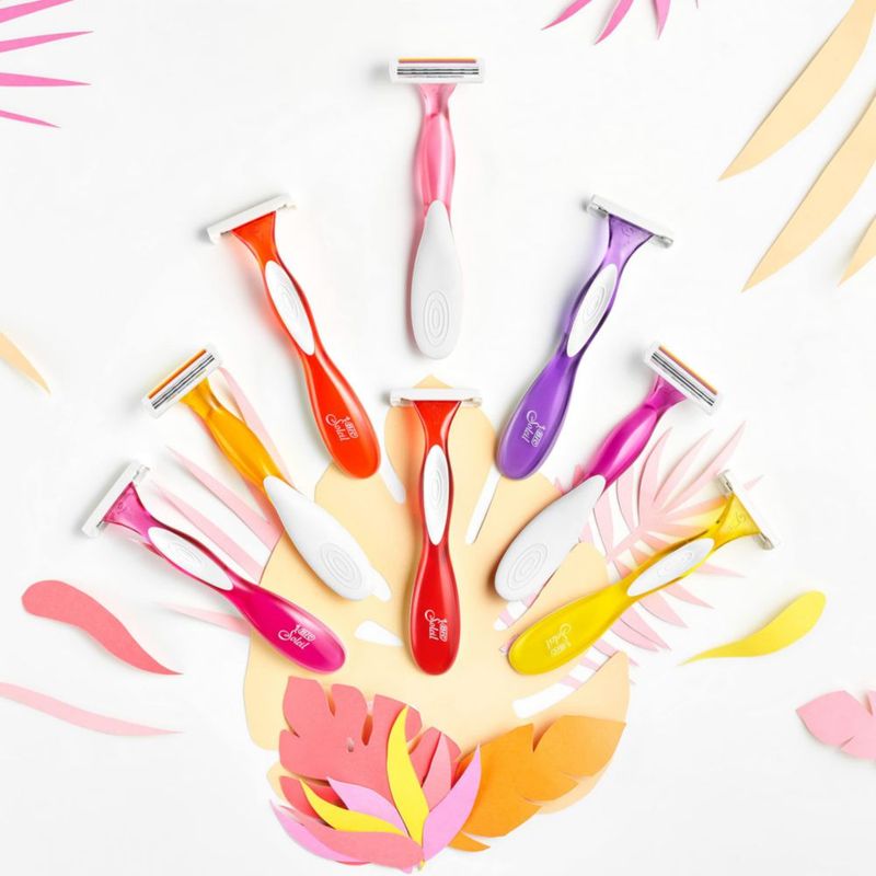 Maquinilla de afeitar desechable BIC Soleil suave perfumada para mujer 3 cuchillas