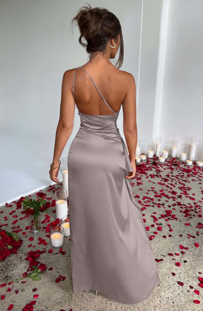 Vestido Maxi Memoriesea de Albaricoque con Corte Alto