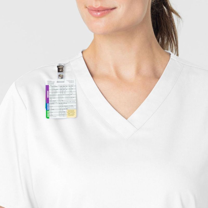 Top de scrubs WINK con cuello en V blanco 4XL