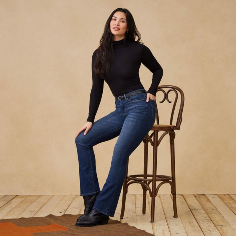 Jeans Levi Strauss Signature Gold de corte bootcut 31 cm