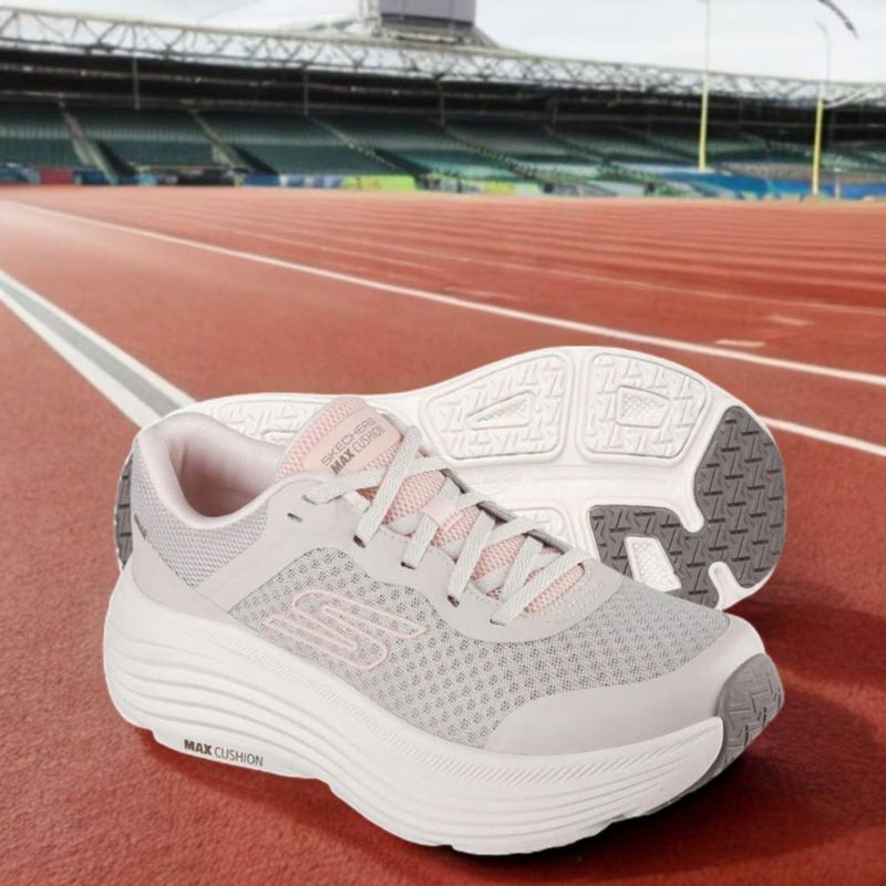 Zapatillas Skechers Max Cushioning 7.5 Anchas Natural