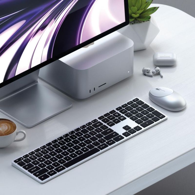 Teclado Satechi Slim X3 Bluetooth Retroiluminado Plateado