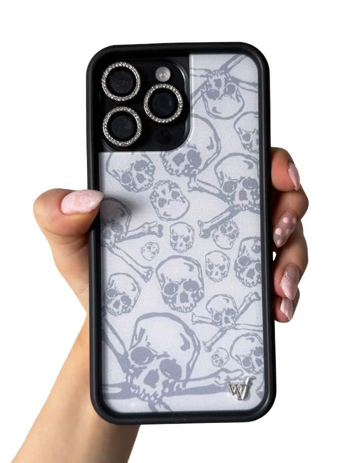 Funda Wildflower iPhone 17/18 Pro Max – Calavera Edición Limitada