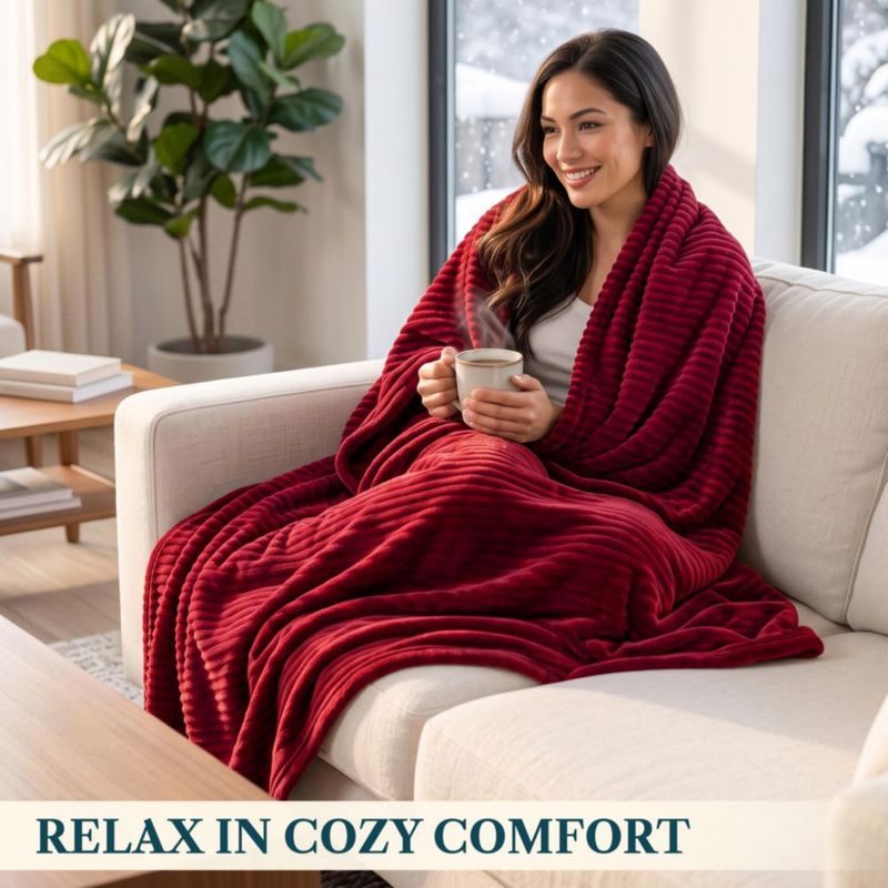 Manta PAVILIA de Forro Polar 152x127 cm Color Vino Suave y Ligera