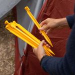 Juego de 6 pinzas para tienda de campaña Coghlan's plástico reciclado 30 cm