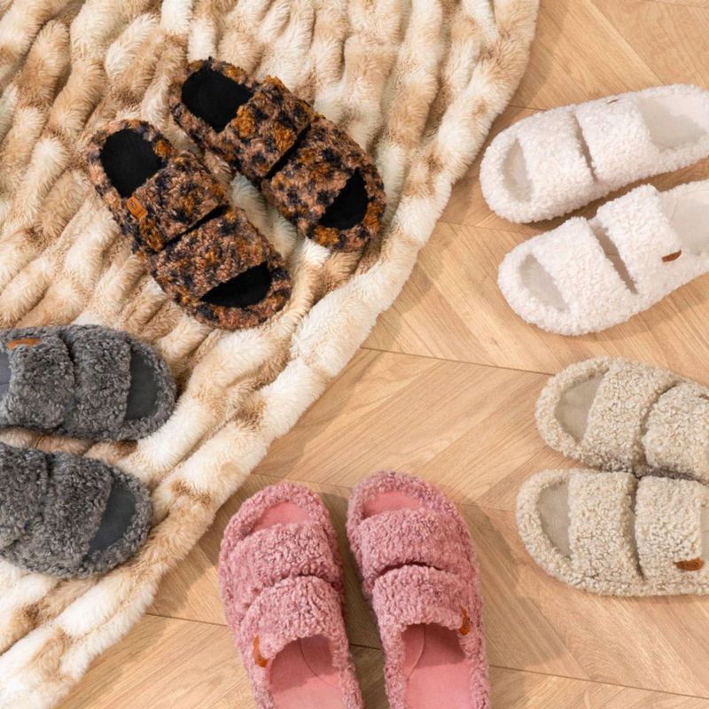 Pantufla EverFoams Mujer 5‑6 US Violeta Ciruela de Felpa
