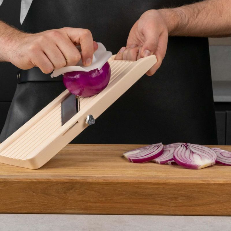 Cortador de alimentos Benriner 12 cm perforado de acero inoxidable