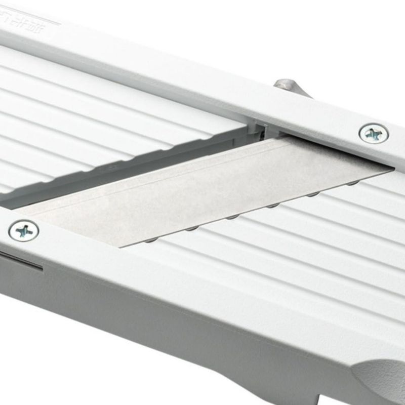Cortador de alimentos Benriner 12 cm perforado de acero inoxidable