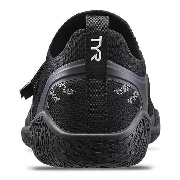 TYR Zapatilla Unisex DropZero Barefoot con Correa de Estabilidad – Negra