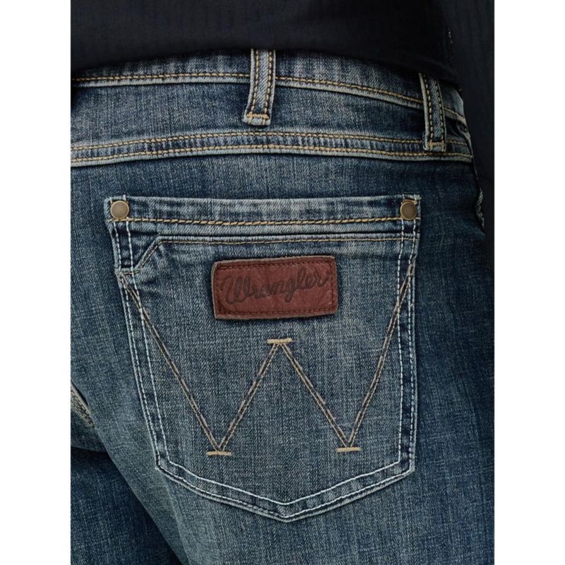 Vaqueros Wrangler Retro Slim 31W x 30L Corte Boot