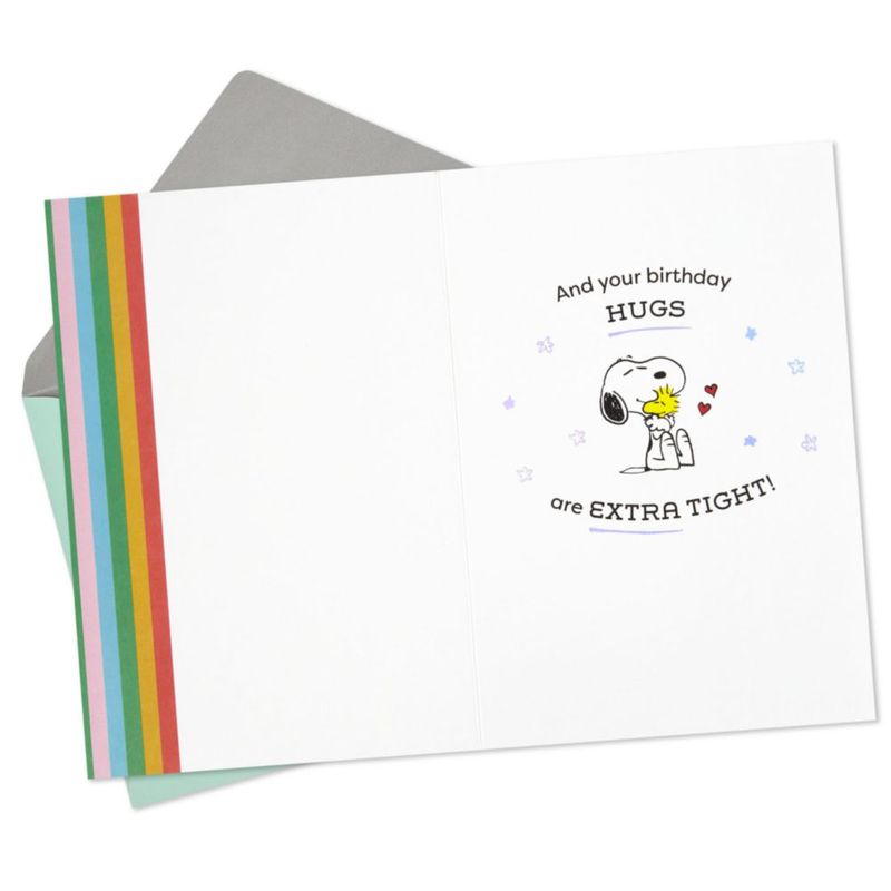 Tarjeta de cumpleaños Hallmark 13 cm diseño infantil de Snoopy