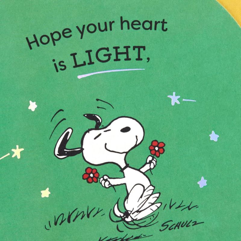 Tarjeta de cumpleaños Hallmark 13 cm diseño infantil de Snoopy