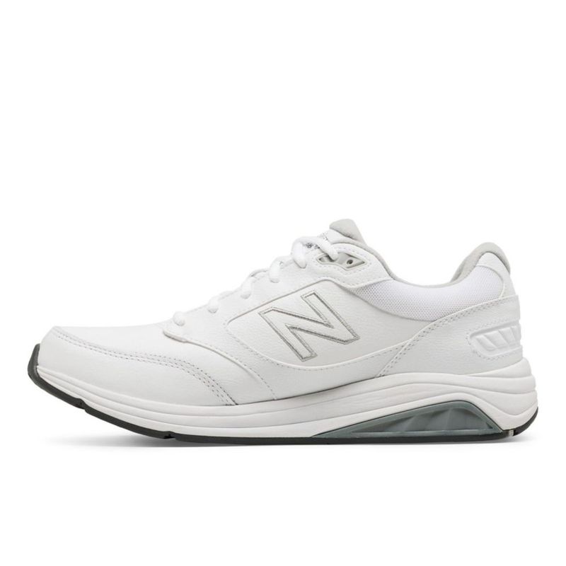 Zapato de caminar New Balance 928 V3 para hombre con cordones