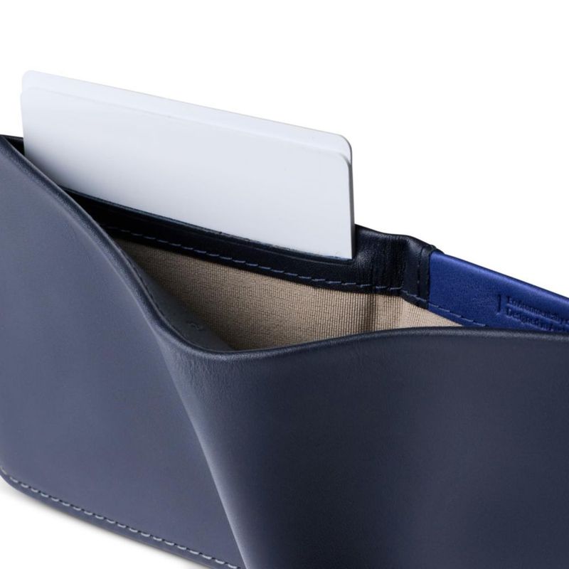 Cartera Bellroy Hide & Seek Navy con Bloqueo RFID