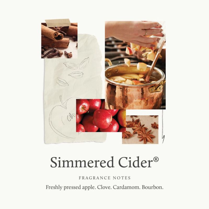 VELA Thymes Simmered Cider 57 g Votiva en Oro Rosa