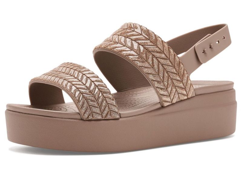 Sandalias Crocs Brooklyn de Cuña Baja y Plataforma Latte Sparkle talla 6M