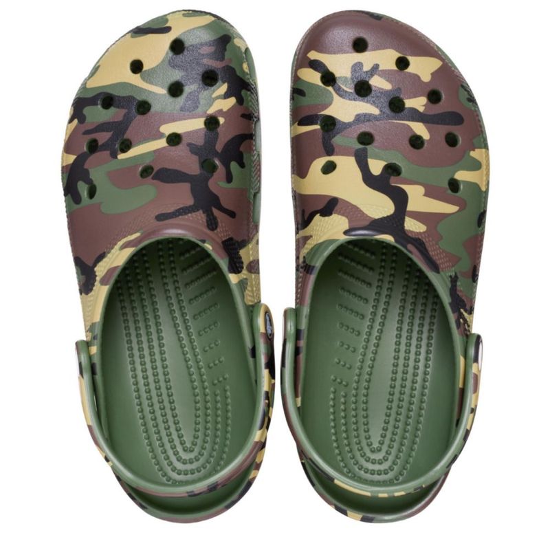 Zuecos Crocs Classic con diseño gráfico camuflaje verde militar – Hombre talla 10