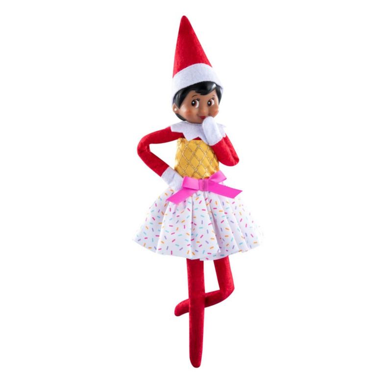 Figurita del Elfo en la Estantería – Exploradora de Ojos Azules