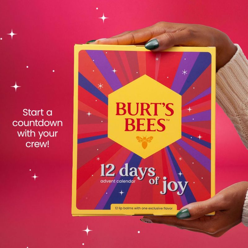 Set de Regalo Hidratante de 12 Bálsamos Labiales Burt's Bees