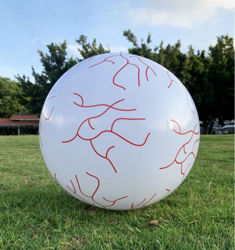 Bola de Ojos Inflable Snatlly 40 cm LED con Control Remoto