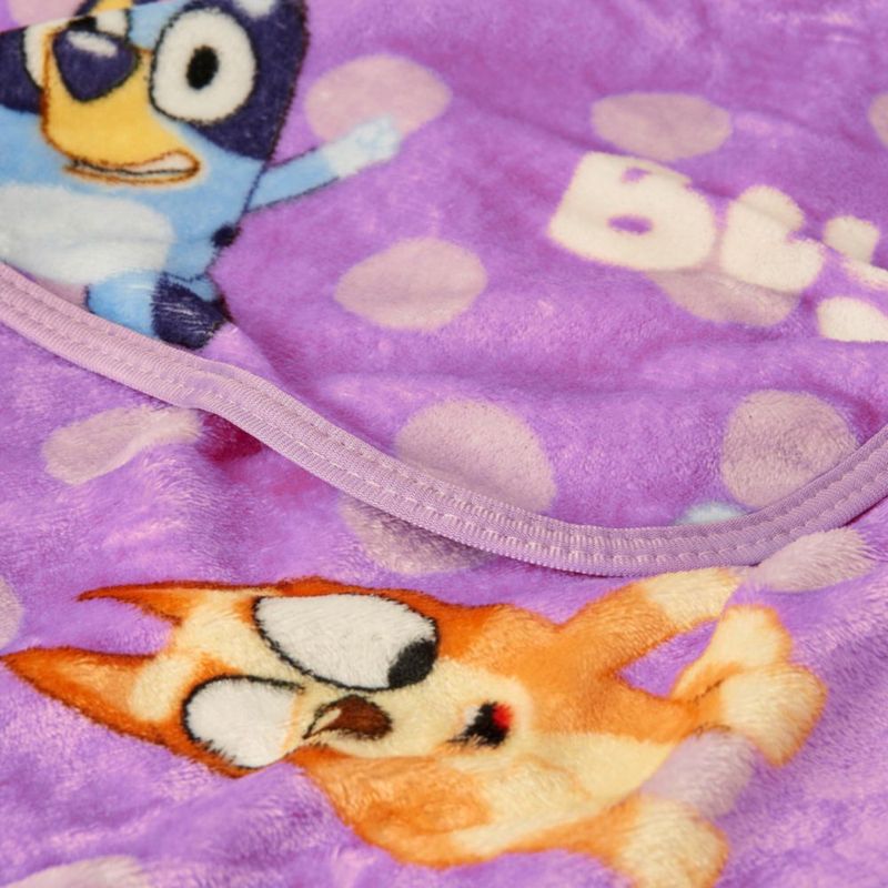 Set Manta y Peluche Northwest Bluey 40x50 cm Peluche 28 cm