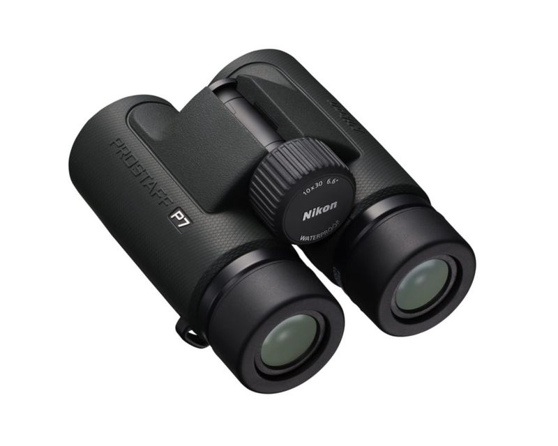 Prismáticos Nikon PROSTAFF P7 10x30 a prueba de agua y niebla