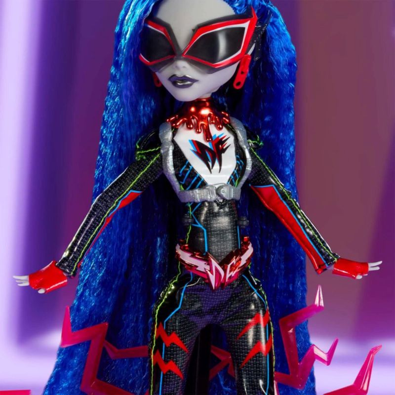 Doll Monster High Deadfast Ghoulia Yelps exclusivo de SDCC 2024