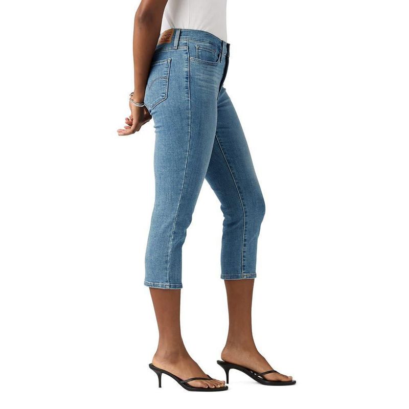Jeans Capri Levi's 311 Shaping con entrepierna de 56 cm