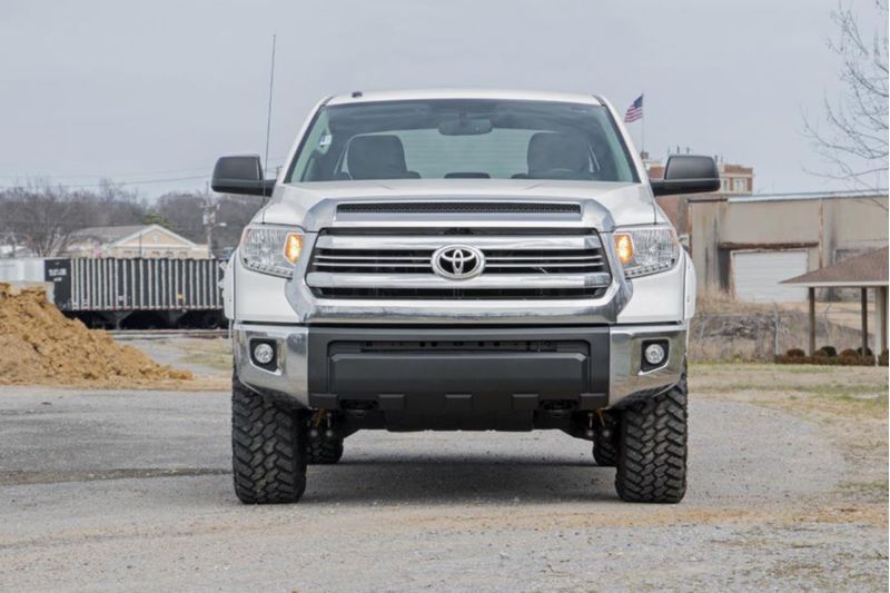 Kit de elevación Rough Country 6-8 cm 2007-2021 Toyota Tundra 87000