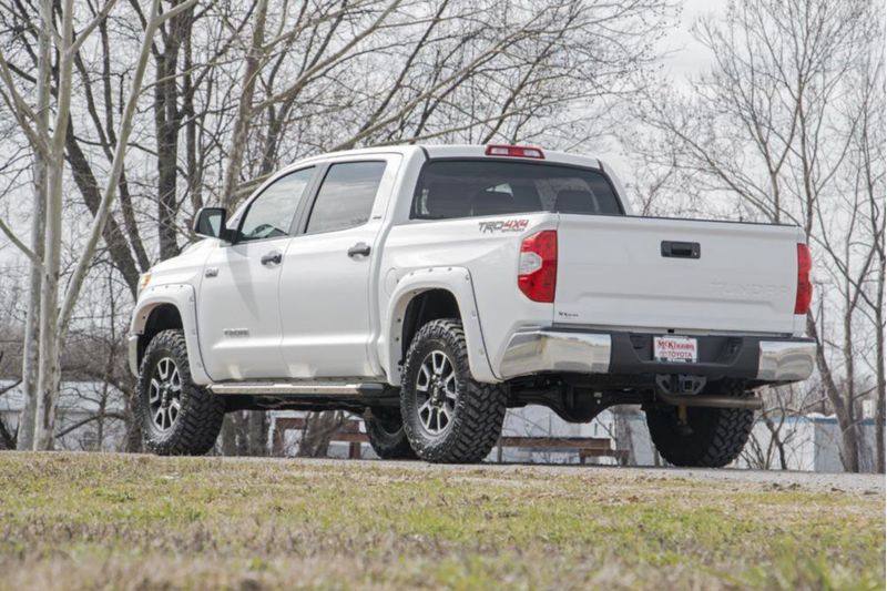Kit de elevación Rough Country 6-8 cm 2007-2021 Toyota Tundra 87000