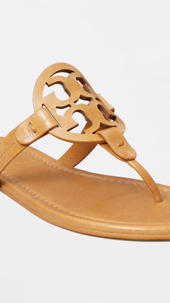 Sandalia Tory Burch Miller Nogal talla 5 EE. UU.