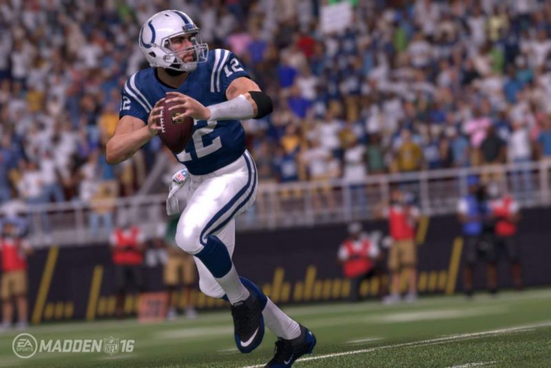 Videojuego Electronic Arts Madden NFL 16 para PS4 Reacondicionado