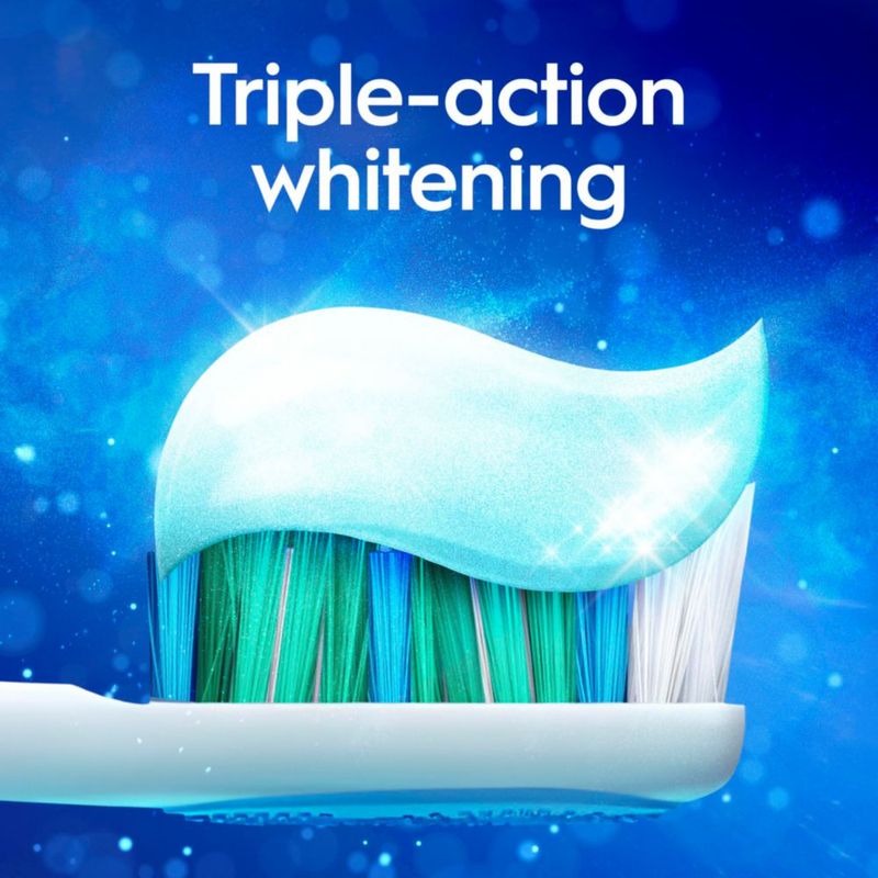 Pasta de dientes Crest 3DWhite con carbón activado 68 ml