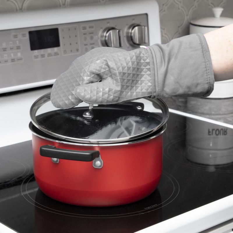 Set de guantes de horno y soportes para ollas T-Fal 4 unidades silicona resistente al calor 525 °F (274 °C)