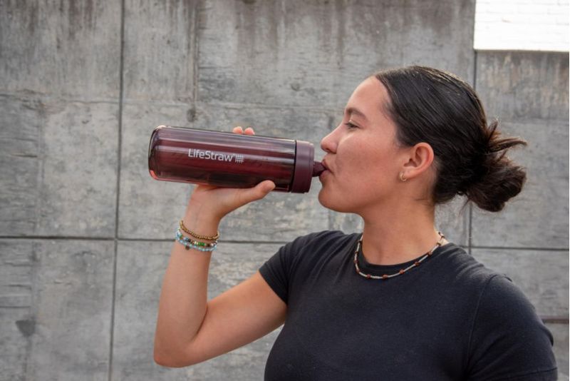 Botella Filtro de Agua LifeStraw Go Series 650ml Merlot