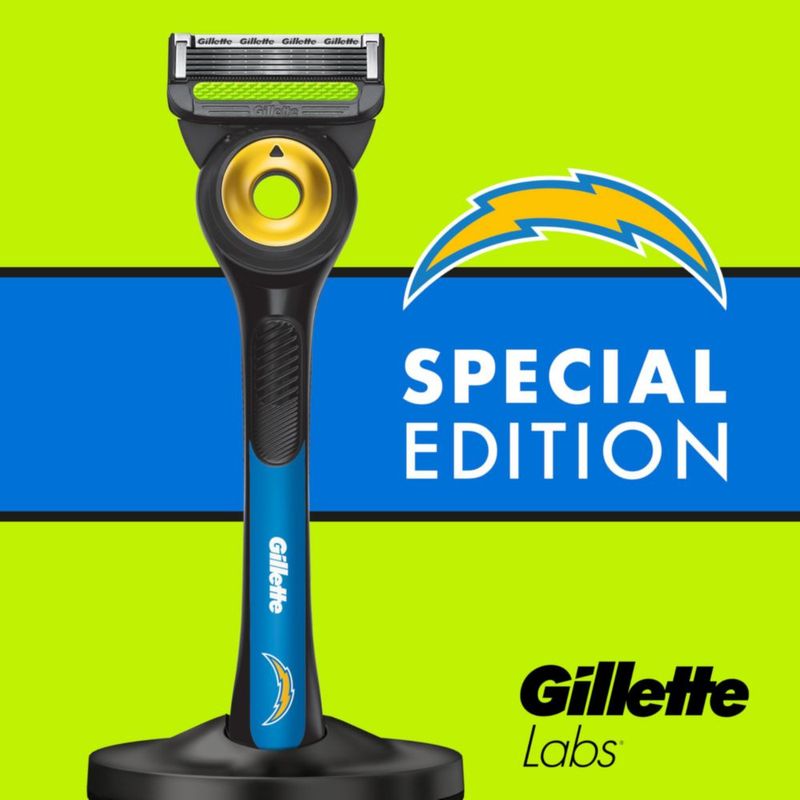 Afeitadora Gillette 4 Recambios de Cuchilla + Soporte