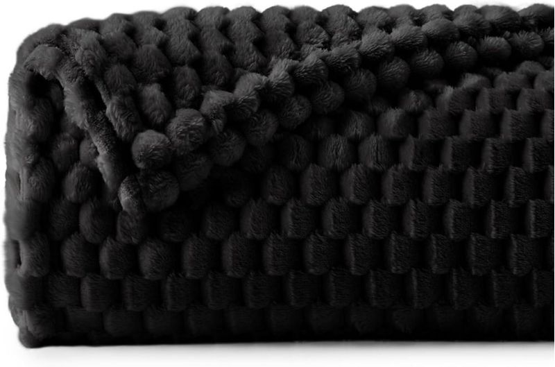 Manta BEDELITE 152 × 152 cm Negra Suave y Acogedora – Regalo
