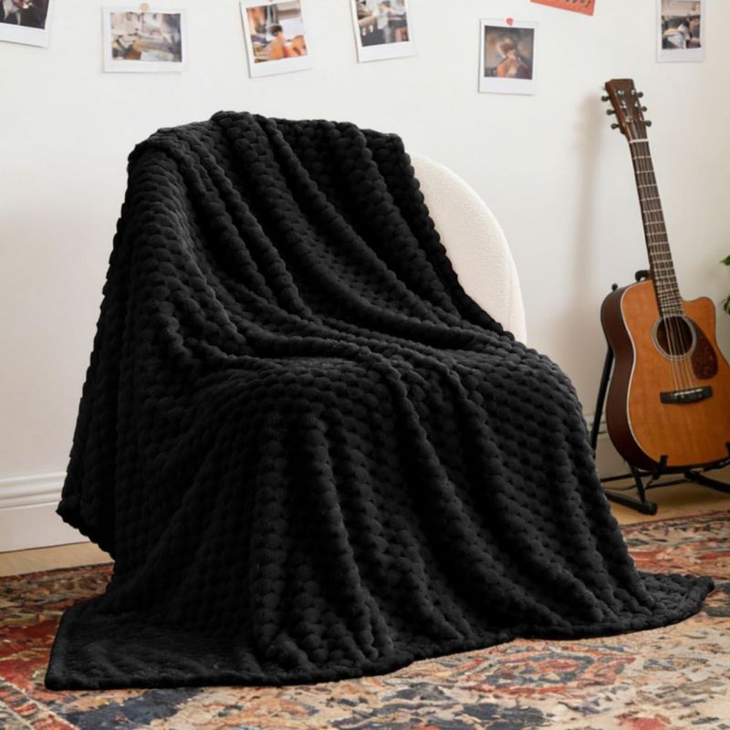 Manta BEDELITE 152 × 152 cm Negra Suave y Acogedora – Regalo