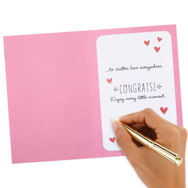 Tarjeta de Baby Shower Hallmark con Elefante Rosa para Niña