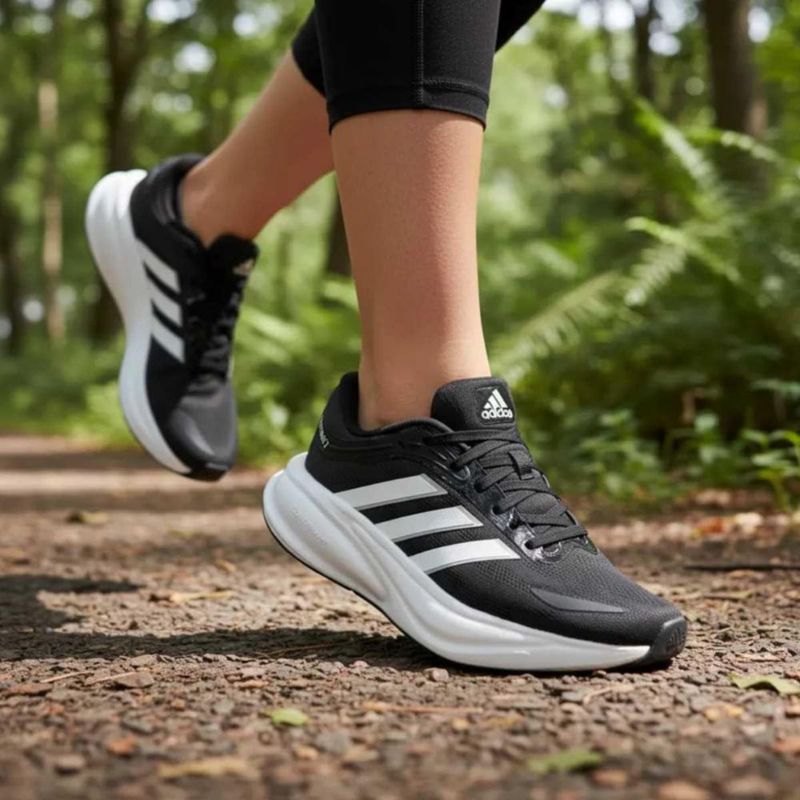 Zapatillas de running adidas Response 2 para mujer negro/plata metálico talla 5