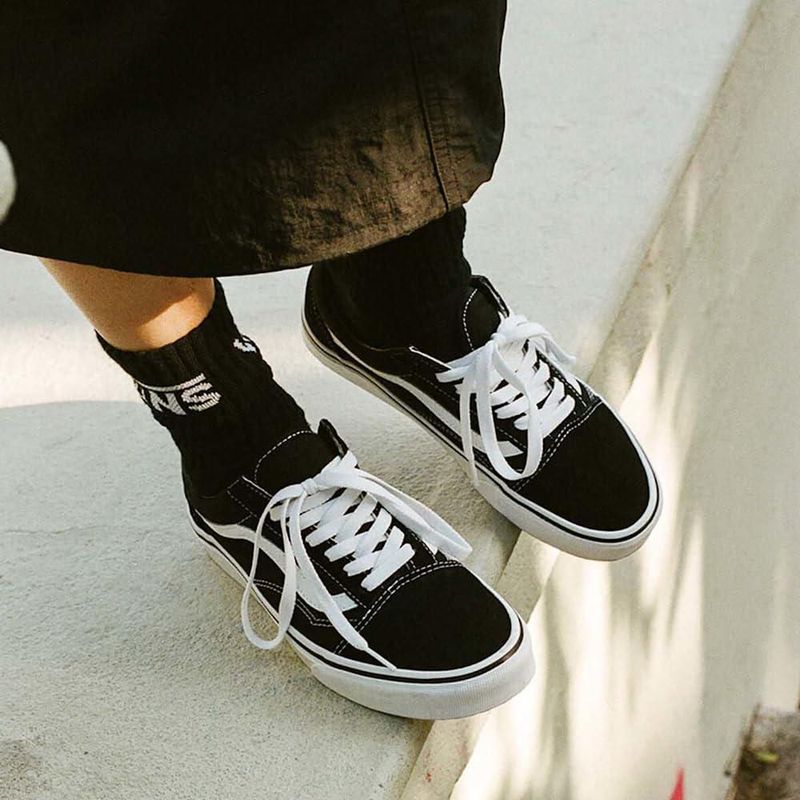 Zapatillas Vans Old Skool negras/blancas talla 7.5 US