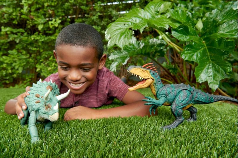 Dinosaurio Triceratops Gigantes Rastreadores Jurassic World Mattel