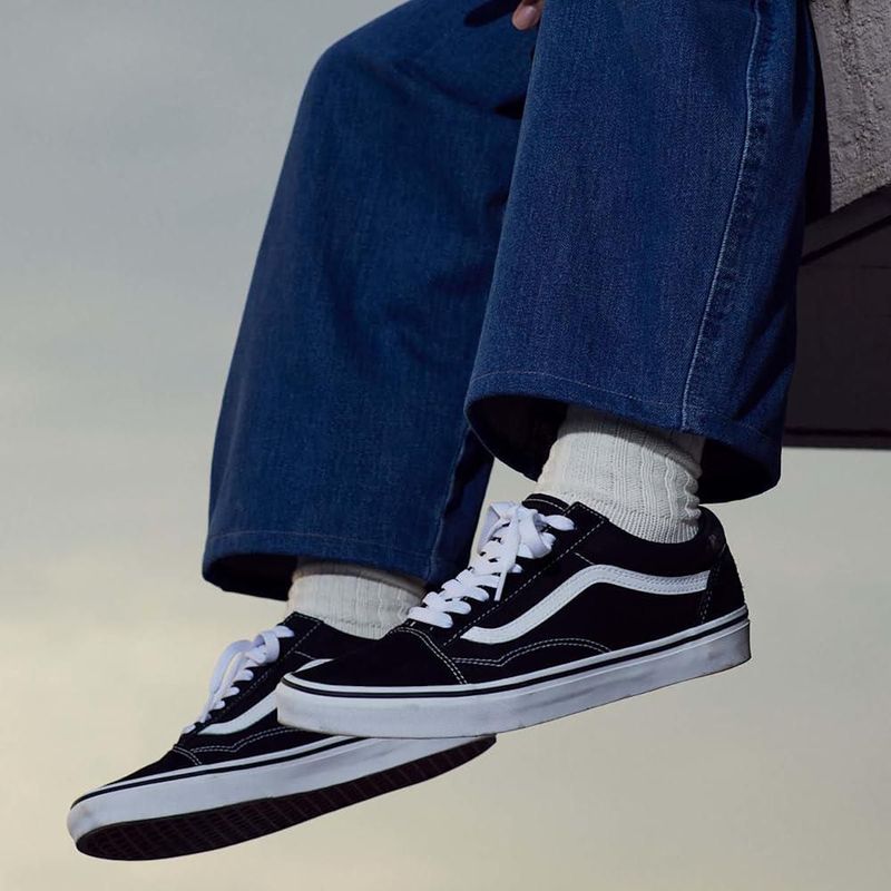 Zapatillas Vans Old Skool negras/blancas 24 cm