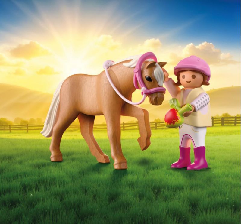 Playmobil Niña con Poni Rosa Princesa Incluye Accesorios y Vestidos