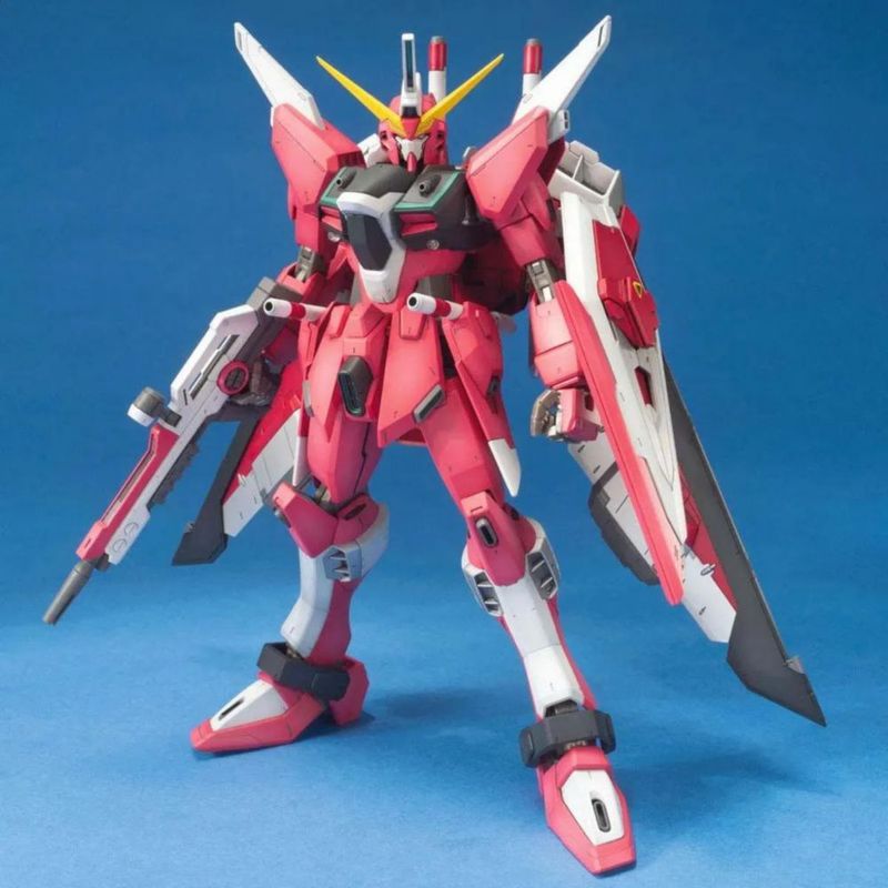 INFINITE JUSTICE GUNDAM Hobby Bandai 15 cm