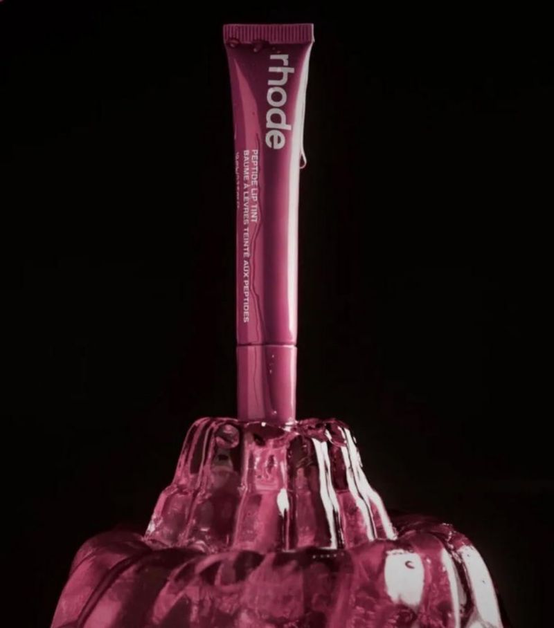 Tinte labial Rhode Peptide Sheer Color Hidratante 10 ml color frambuesa