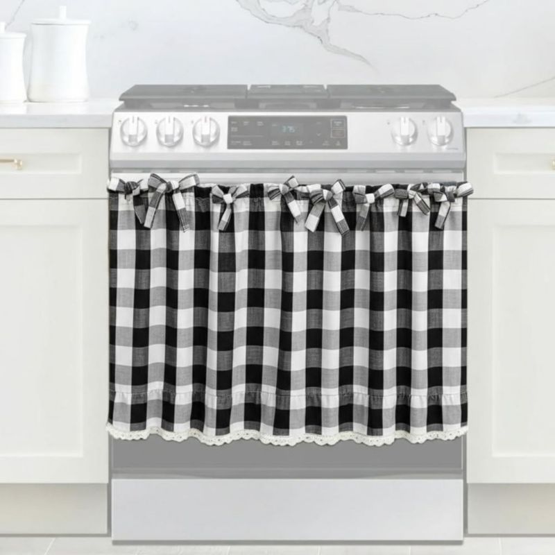 Cortina para horno Cyberplex 77 cm con encaje a cuadros negro y blanco