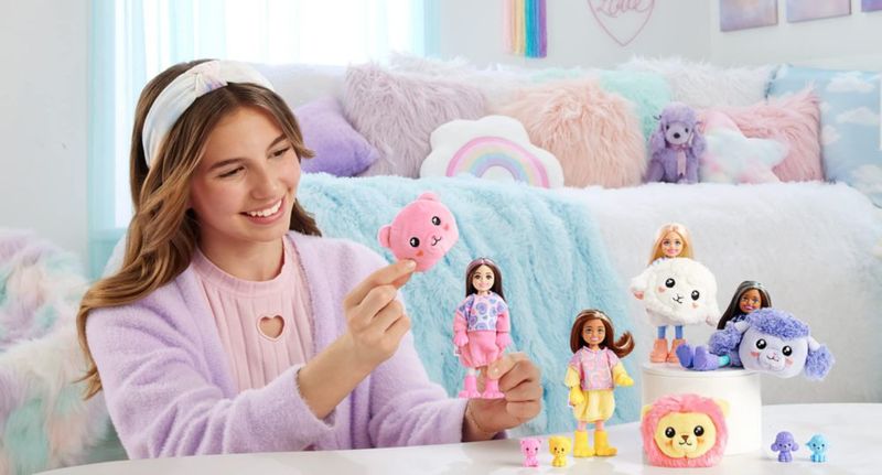 Barbie Chelsea Cutie Reveal Muñeca con Accesorios y Sorpresas