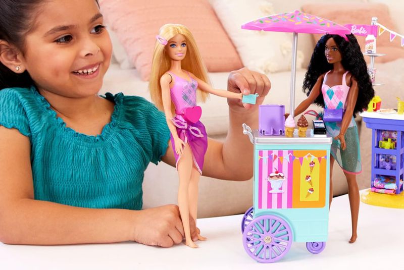 Barbie It Takes Two Set Juego Paseo Playa 30 Piezas